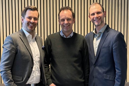 Sjø og land hand i hand